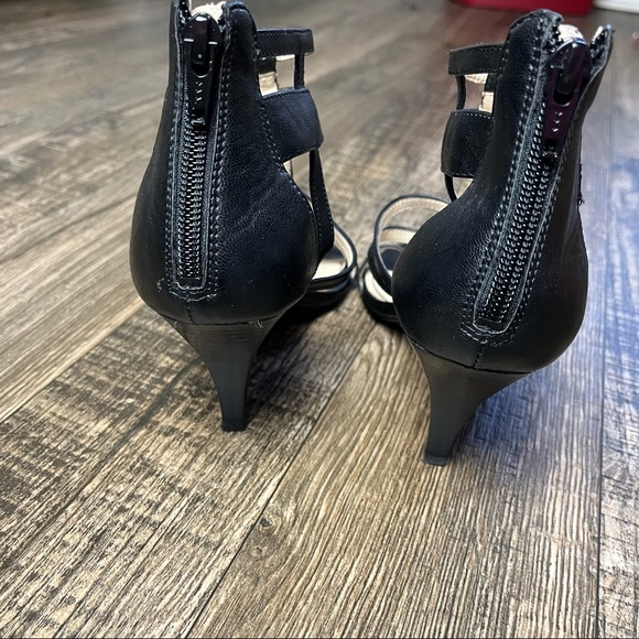 Nine West Black Sandal - Picture 9 of 13